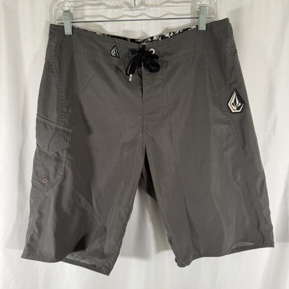 Volcom Trunk Men's 32 Grey Drawstring Cargo Pocket 10.5" Inseam - Picture 1 of 10